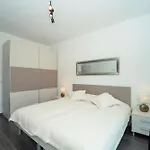 White Cloud Apartment *