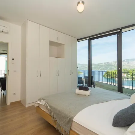 White Cloud Korčula