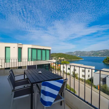 White Cloud דירה קורצולה