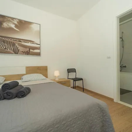White Cloud Apartment