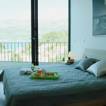 White Cloud קורצולה